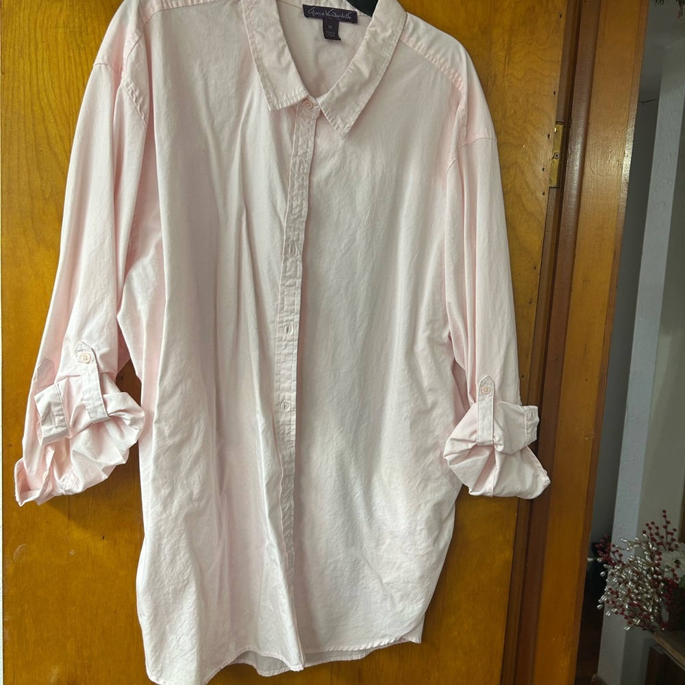 Gloria Vanderbilt Soft Pink Blouse